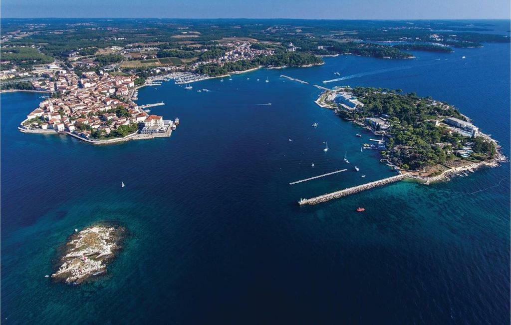 Mugeba 3 Bedroom Accommodation Poreč Exterior foto